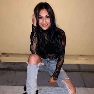 Meet your Posher, Avni